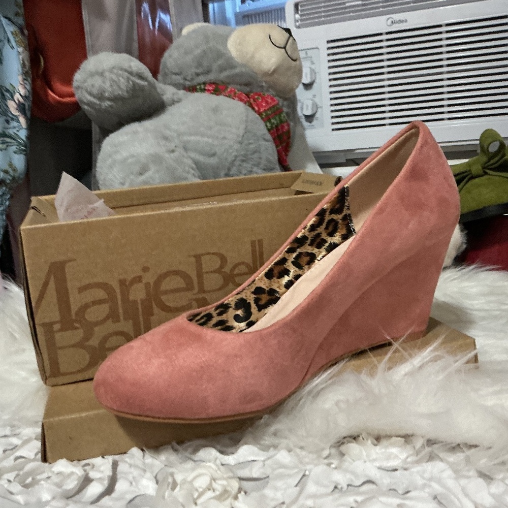 Bella Marie Coral Pink Suede Wedge Pumps - Leopard Liner